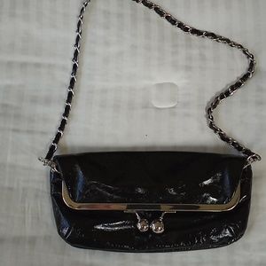 Moda in pelle black clutch purse with removable strap